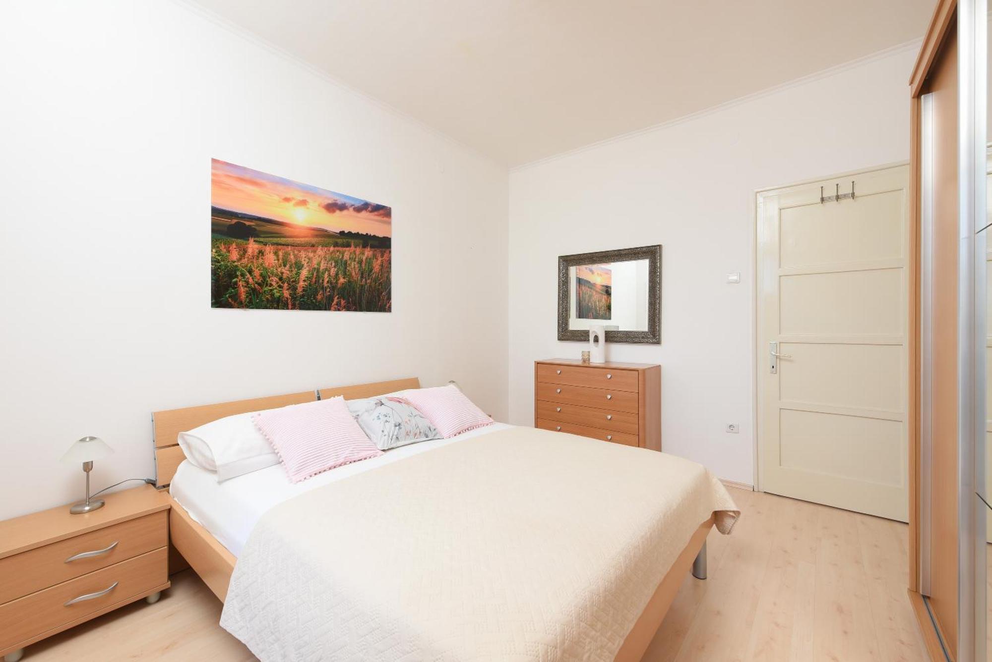 Sea Organ Apartment